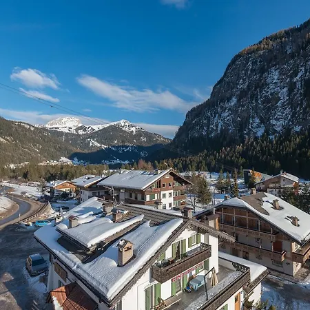 Luna Lägenhet Campitello di Fassa